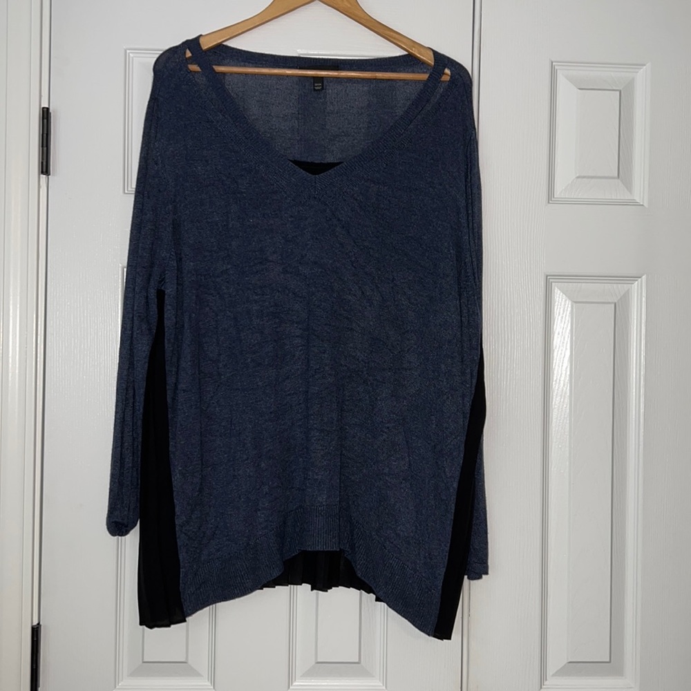 Navy tunic sweater with chiffon pleating
